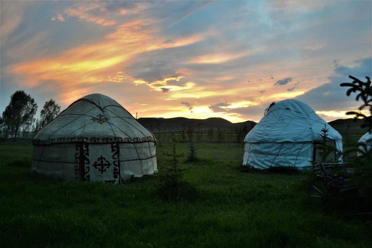 Hotel Jaichy Yurt Camp à Kek-Say Extérieur photo